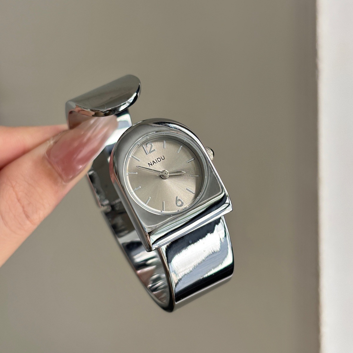 Nouvelle Montre Bracelet en Or - Luxury Watch Level avis et prix