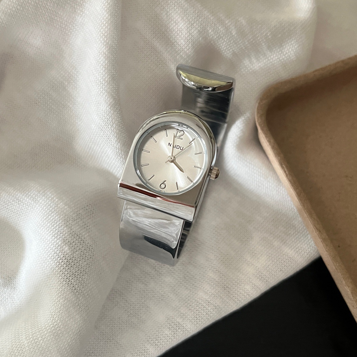 Nouvelle Montre Bracelet en Or - Luxury Watch Level avis et prix