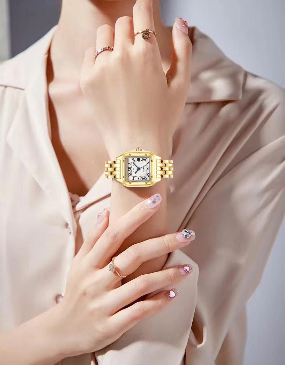 UTHAI W125 nouvelle mode décon - Luxury Watch Cartier avis et prix